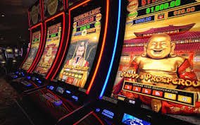 Bàn baccarat live dealer tại okking99 casino trực tuyến Việt Nam